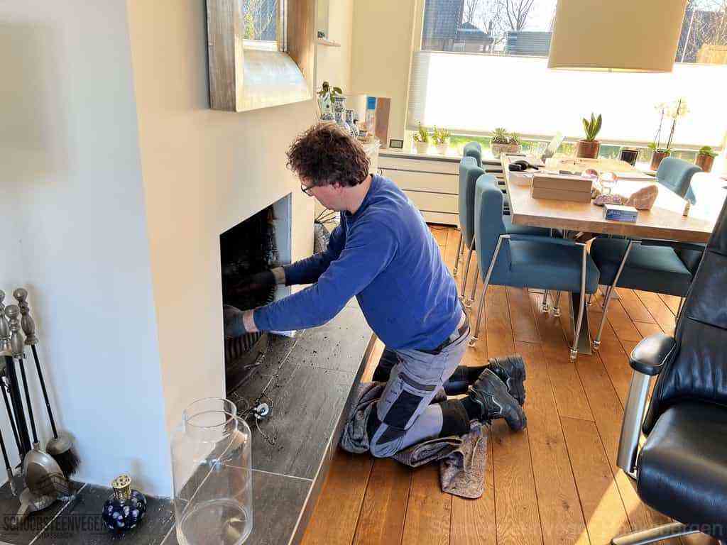 Schouwveger Haaksbergen kleed schoorsteenreiniger Schouwveger Haaksbergen kleed schoorsteenreiniger